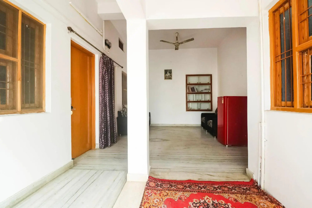 Kesher Paying Guest House