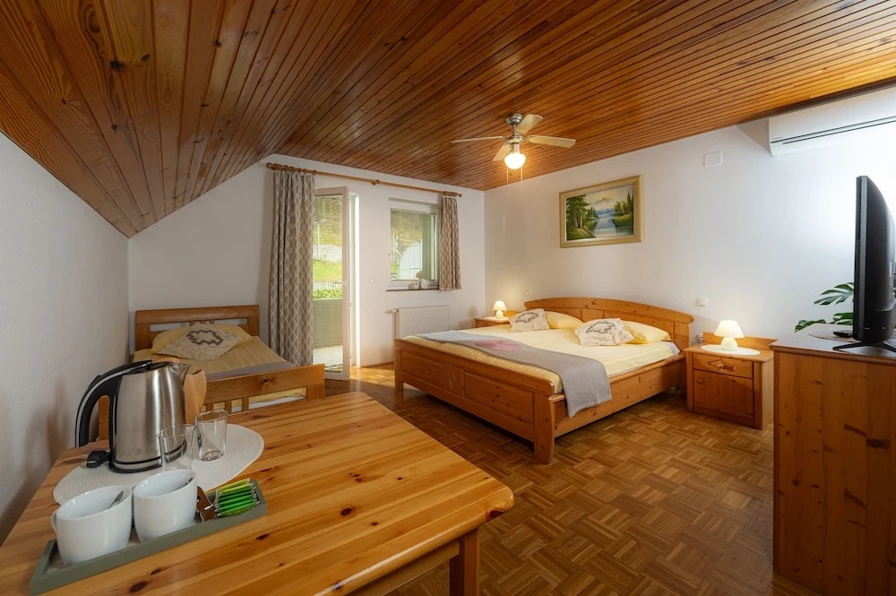 Rooms & Apartments Pr Matjon
