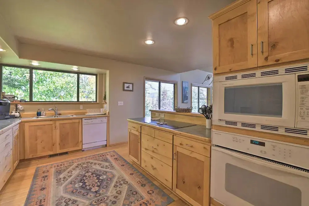 Ski-in/ski-out Cabin: Lift to Brian Head Resort!