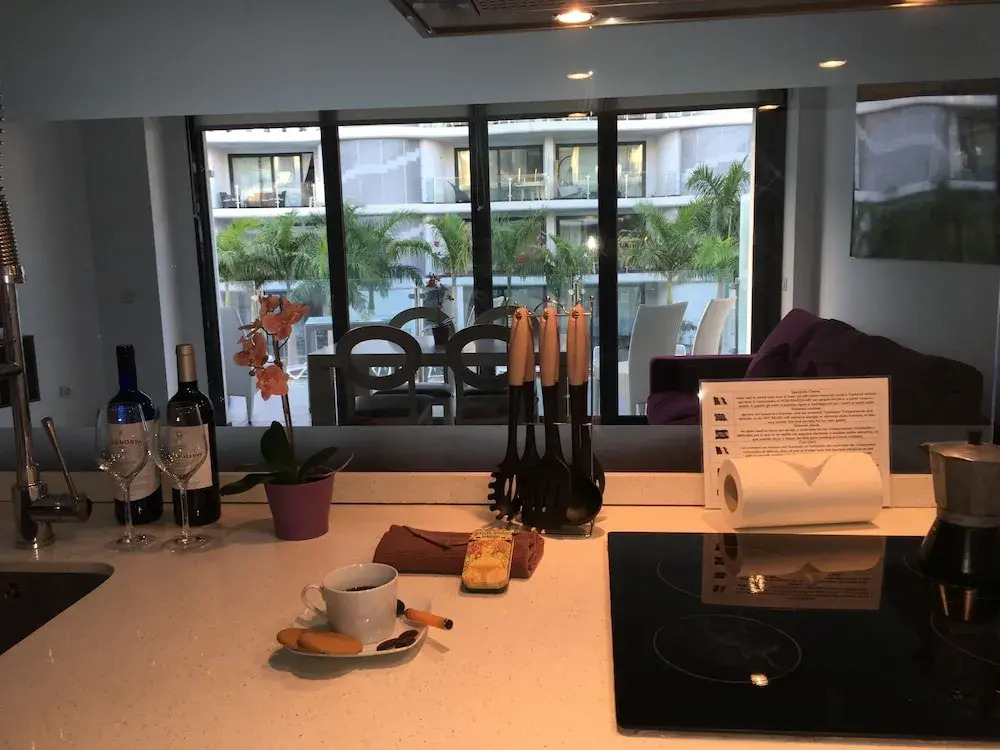 Aqua Luxury Suites Los Cristianos