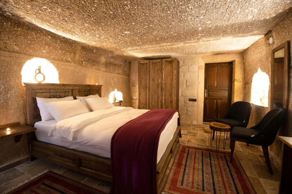 Medusa Cave Hotel