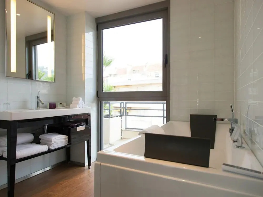 Executive Suite With Fast Wifi, Terrace
