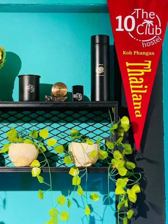 The 10 Club Hostel