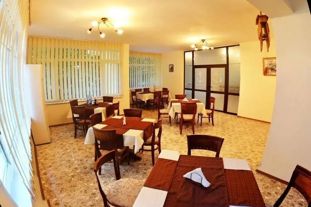 Sea Wolf Hotel