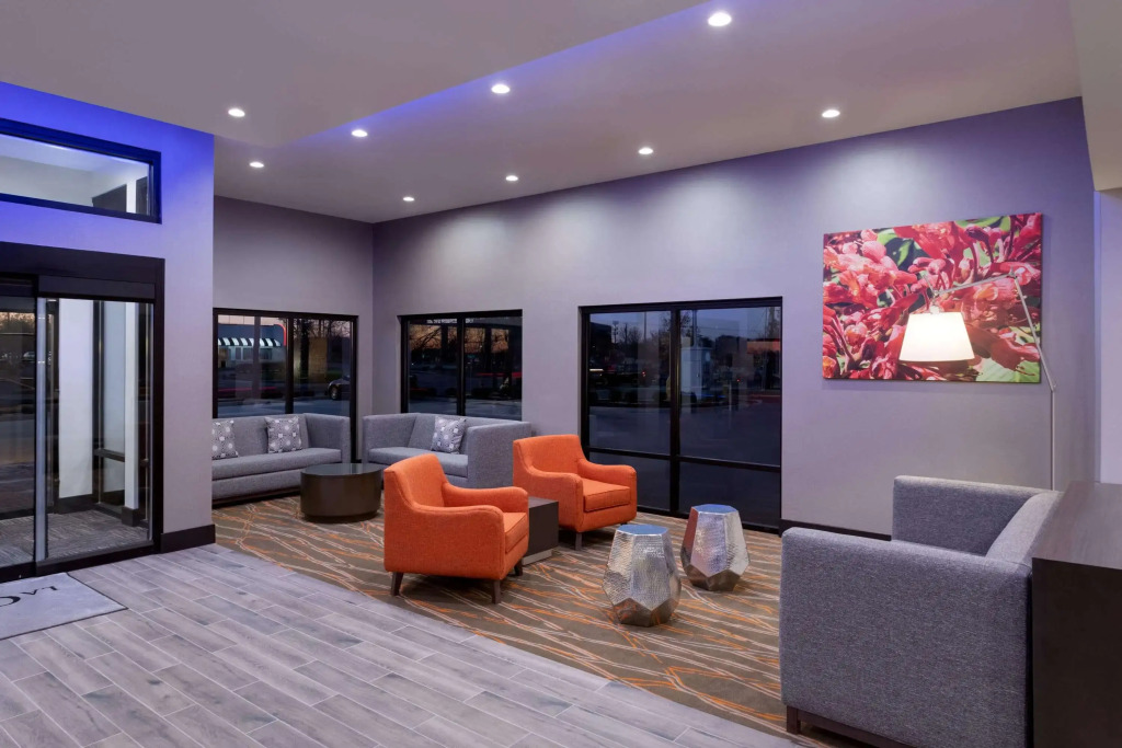 La Quinta Inn & Suites by Wyndham St Louis Route 66
