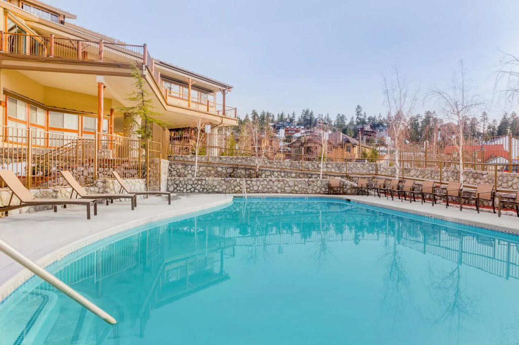 Holiday Inn Resort The Lodge at Big Bear Lake by IHG