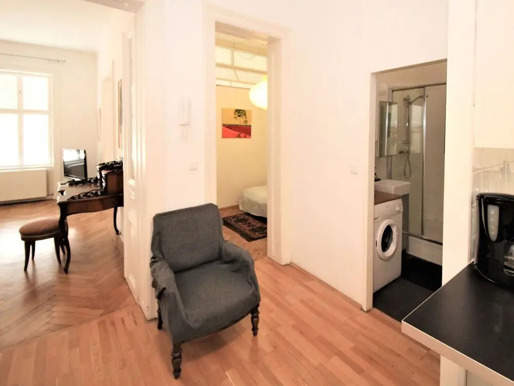 Wieden Wien in Wien With 2 Bedrooms and 1 5 Bathrooms