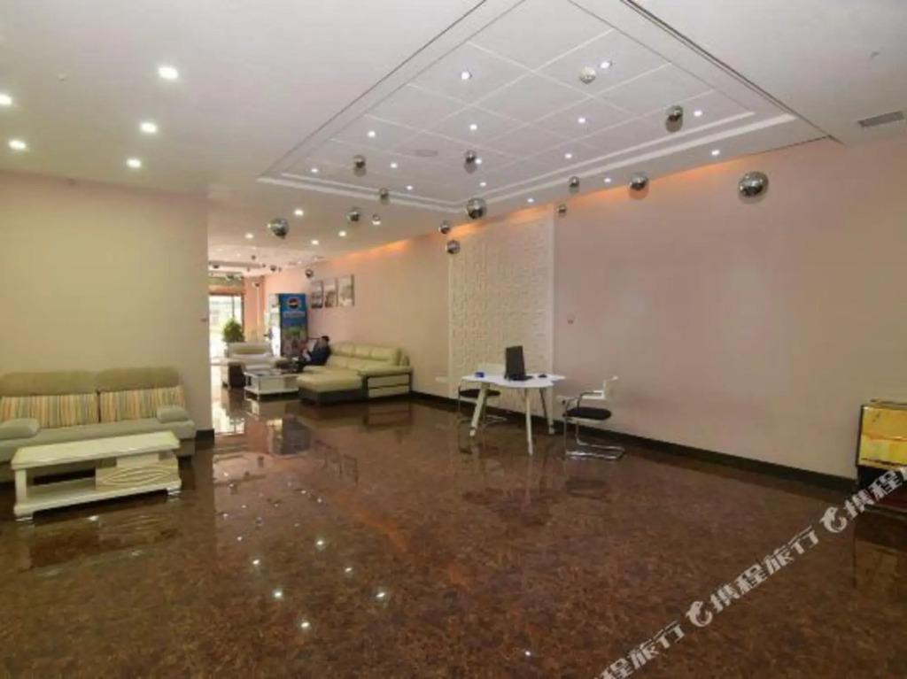 Xinminren Hotel (Shiyan People's Hospital Shop)