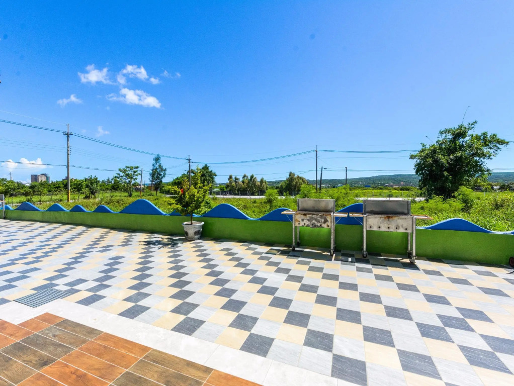 Lisinty Resort