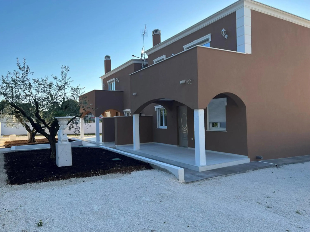 VILLA SILVIA - FUNTANA