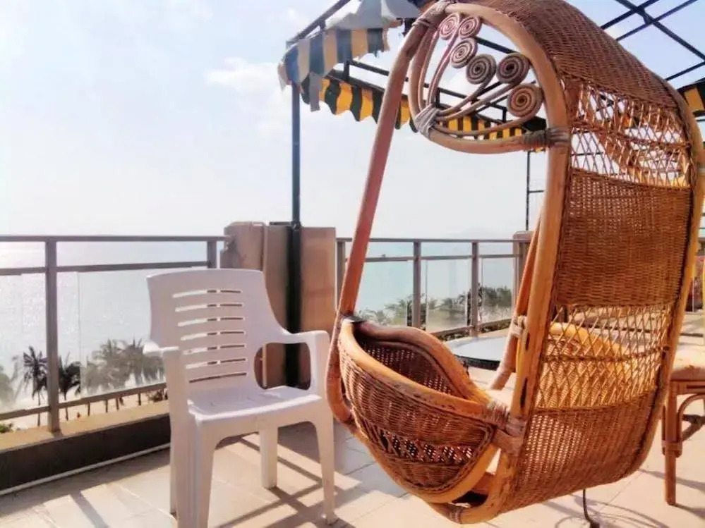 Crystal Blue Bay Vacation Hotel