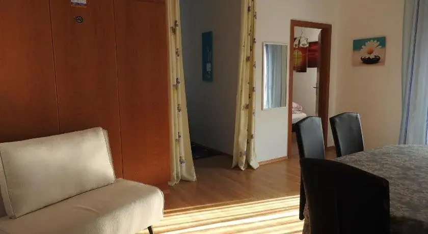 Warmbad Apartments