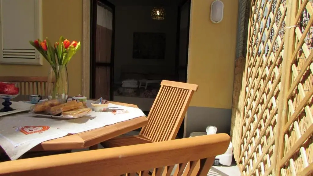 Portarotese apartment with terrace
