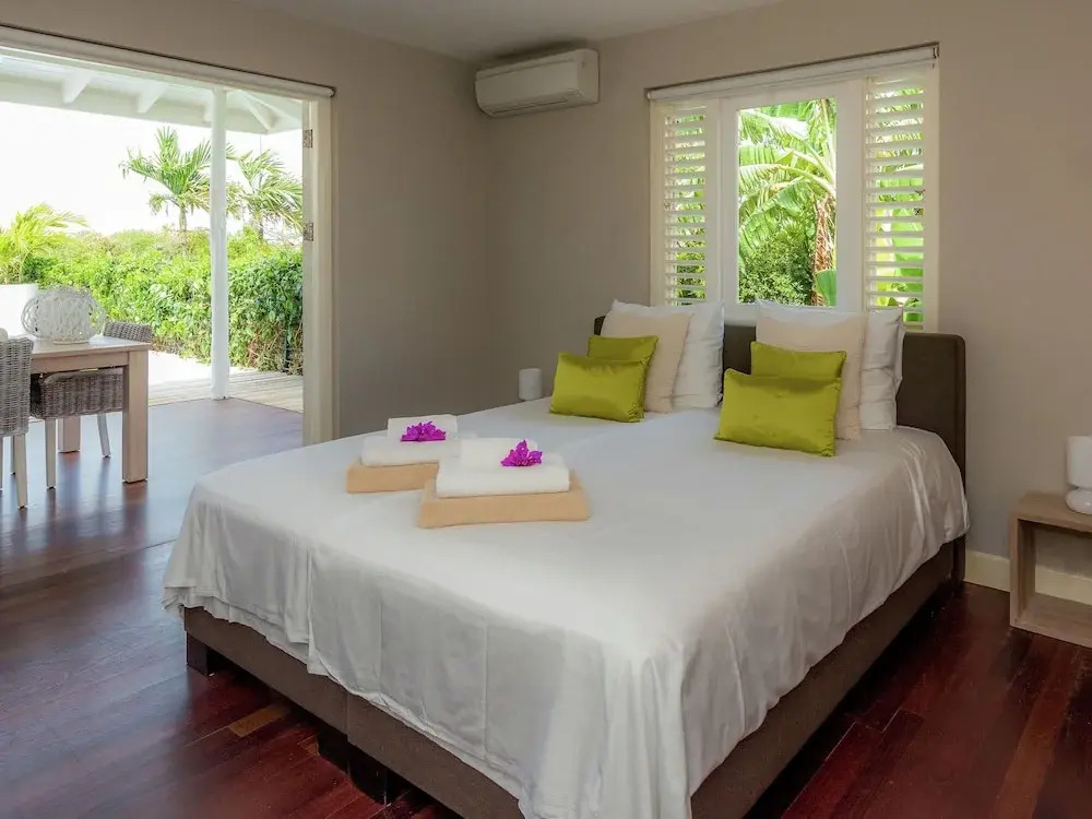 Luxury Detached Villa With Pool in Jan Thiel in Willemstad for six