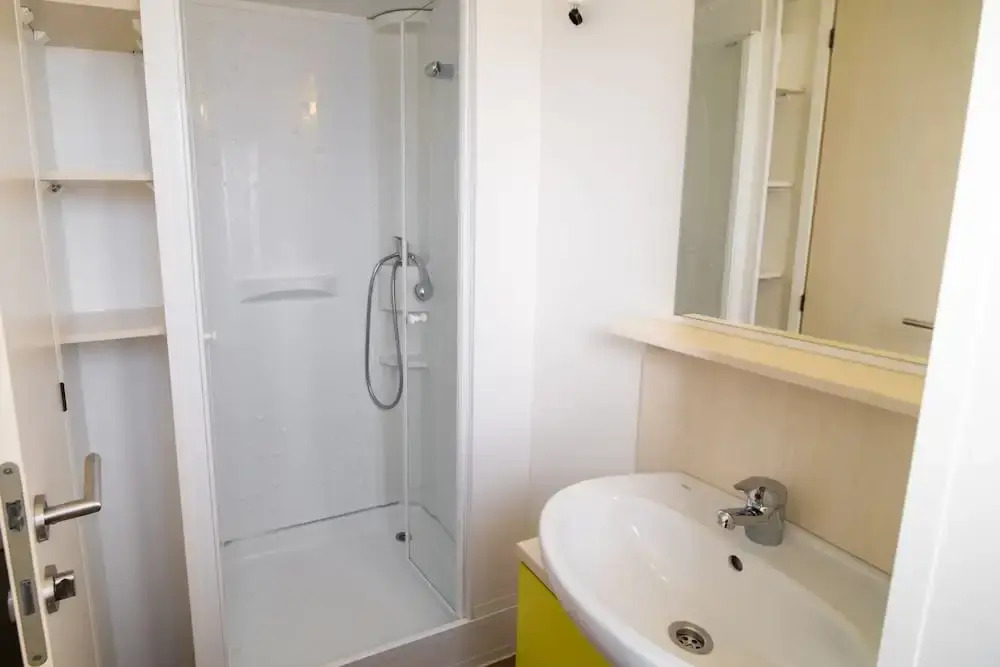 Premium Mobile Homes with Thermal Riviera Tickets