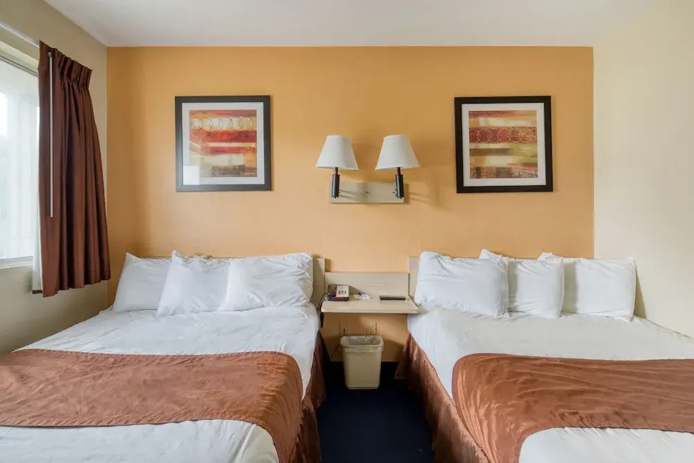 Americas Best Value Inn New Philadelphia