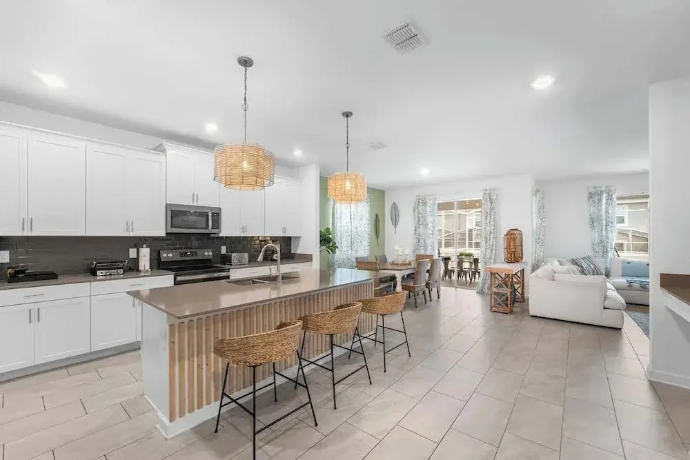 Great Price Luxury 6-bed Pool 15 ppl Great Resort