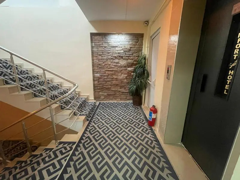 Comfort Suit Hotel