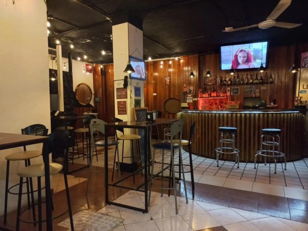 HOTEL y Vapor PLAZA
