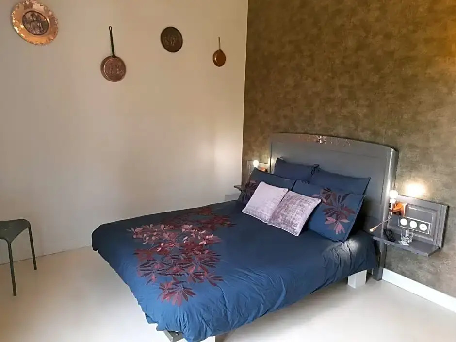 La maison du Bonheur, borne de recharge VE