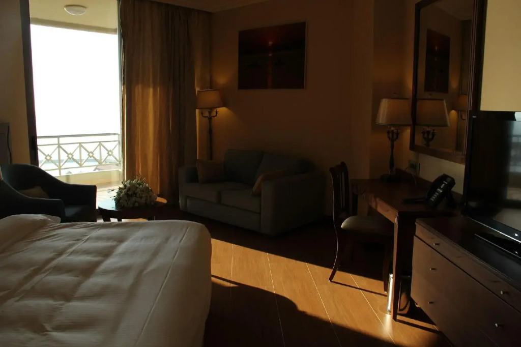 Jiyeh Marina Resort Hotel & Chalets