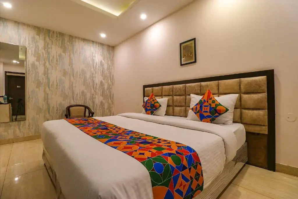 FabHotel Qotel Nirvana Suites