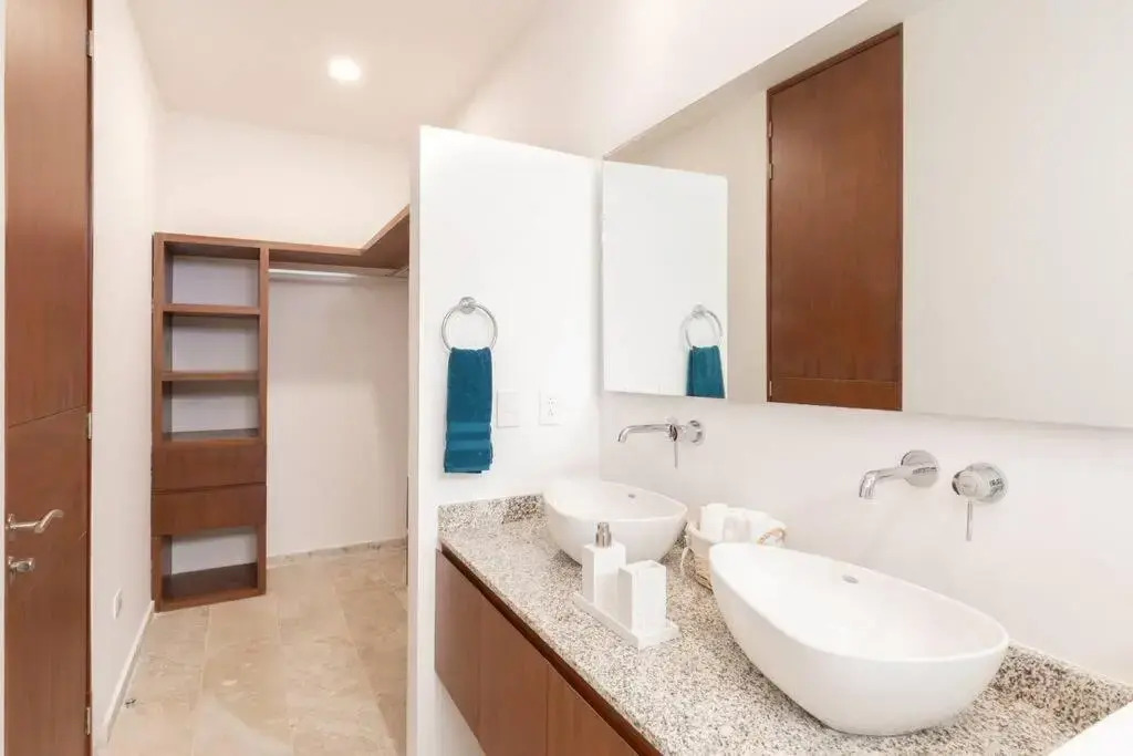 102 Amena Hidden Gem in the Jungle minutes from Sea