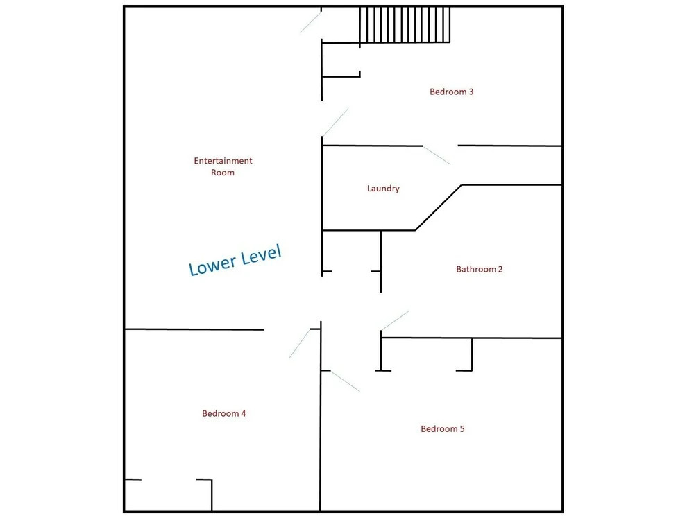 Downtown 4-Bedroom Home with a Big Back yard