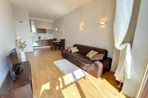 Juozapaviciaus 3 apartments