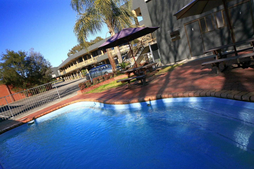 City Reach Motel