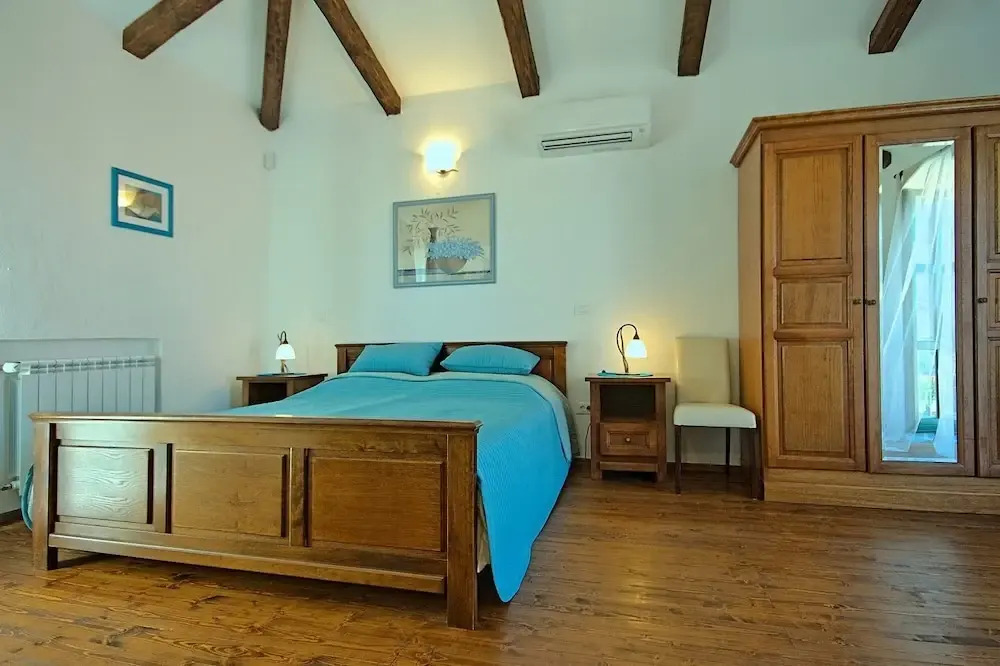 Villa Una