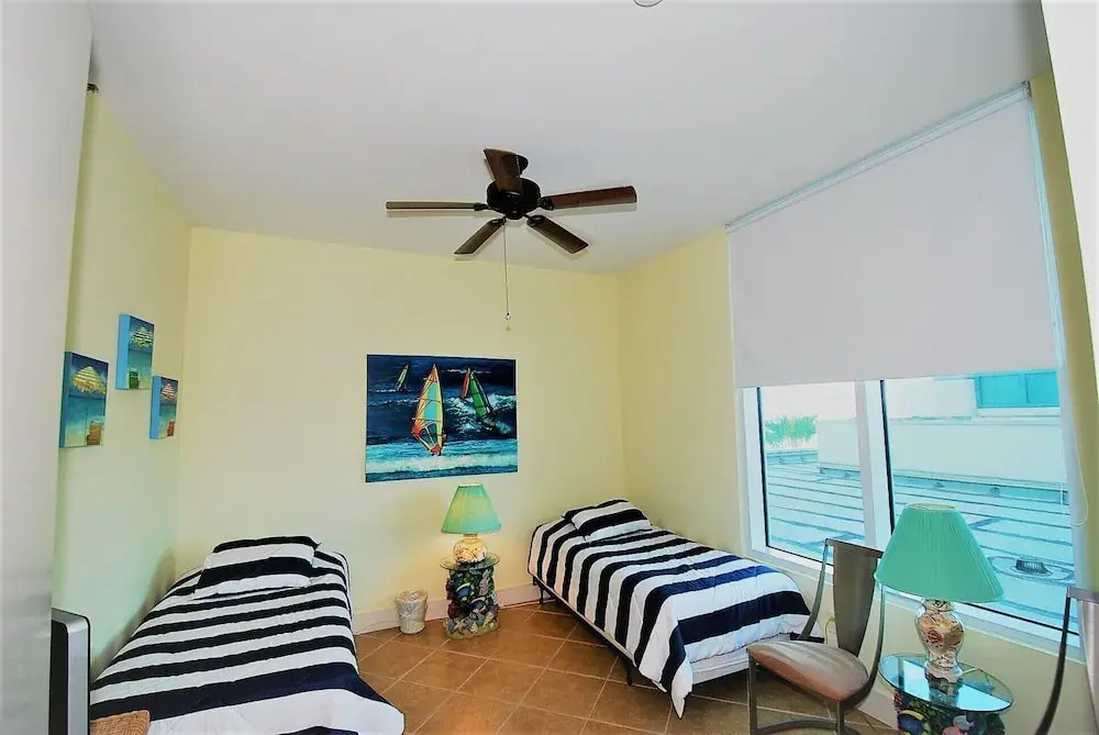 Sapphire Condo & Spa Unit #304 3 Bedrooms 2.5 Bathrooms Condo