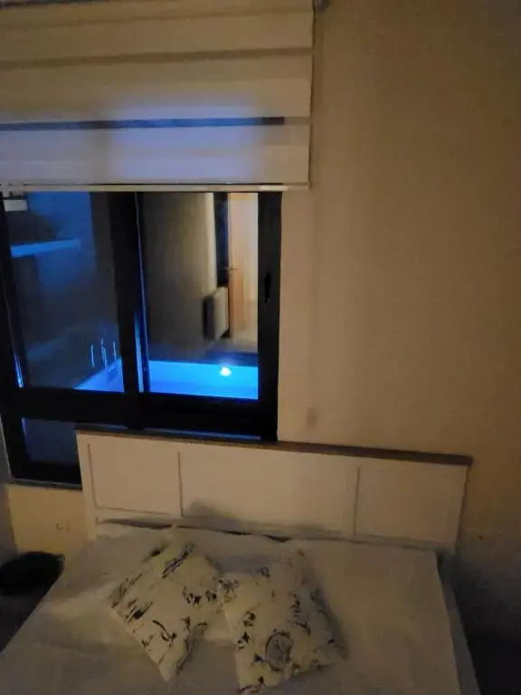 Urloft Çeşmealtı