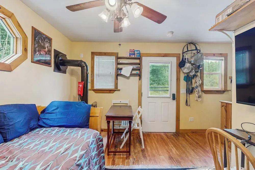 Tiny House at Sugarbush North: Adventure Hub!