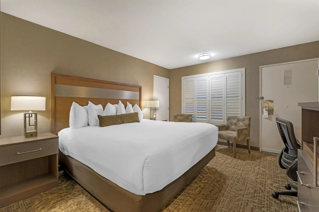 Best Western Plus Anaheim Inn