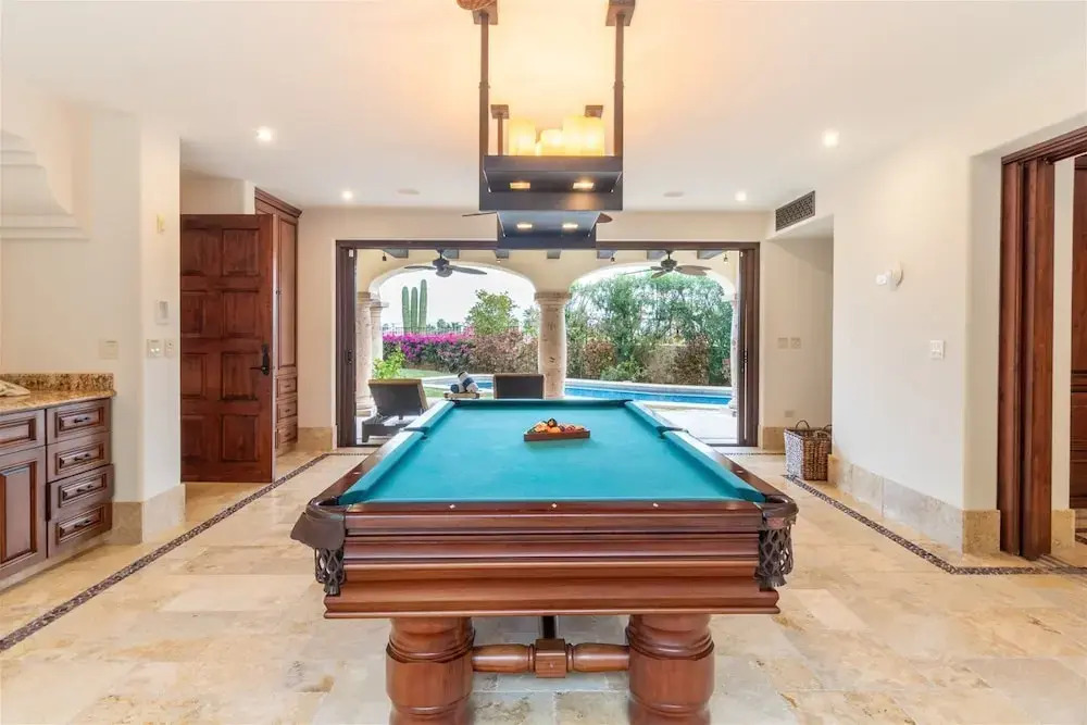 Casa de la Familia 7 Bedroom Contemporary Hacienda Style at Discounted Rate!