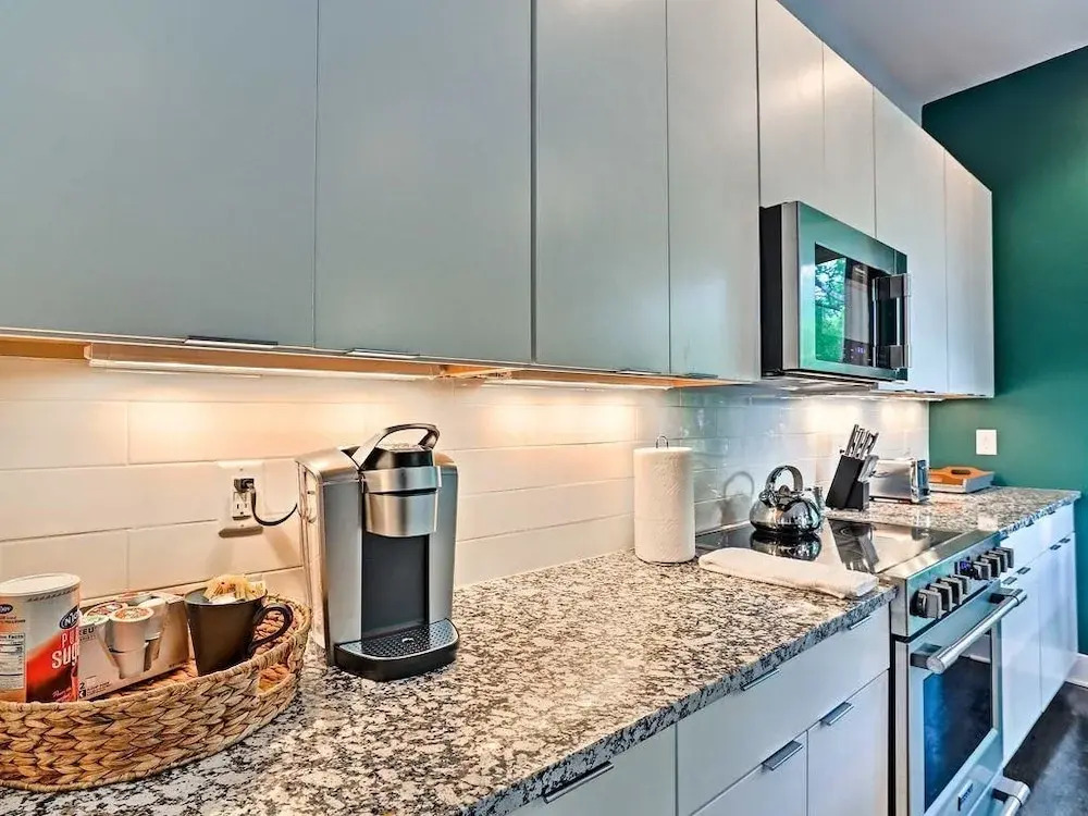 Ultimate Bach PAD Near Downtown W/rooftop Terrace Group Friendly - NPP