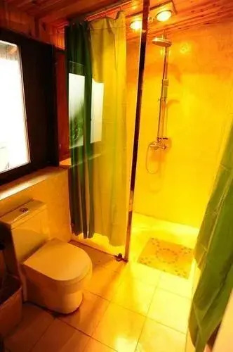 Lijiang Ancient City Ayutaya Hostels