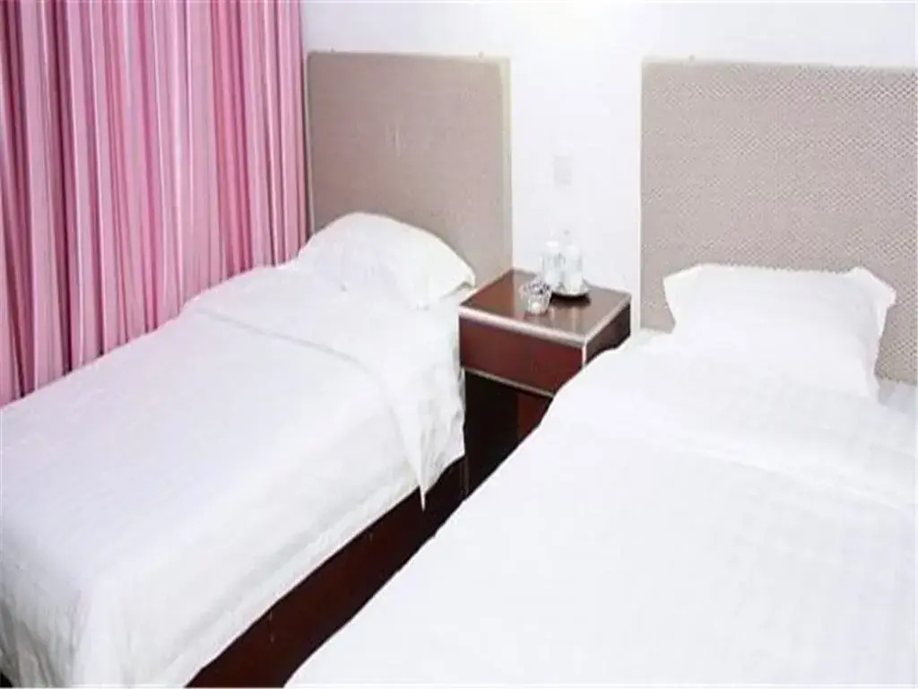 Yuequan Inn