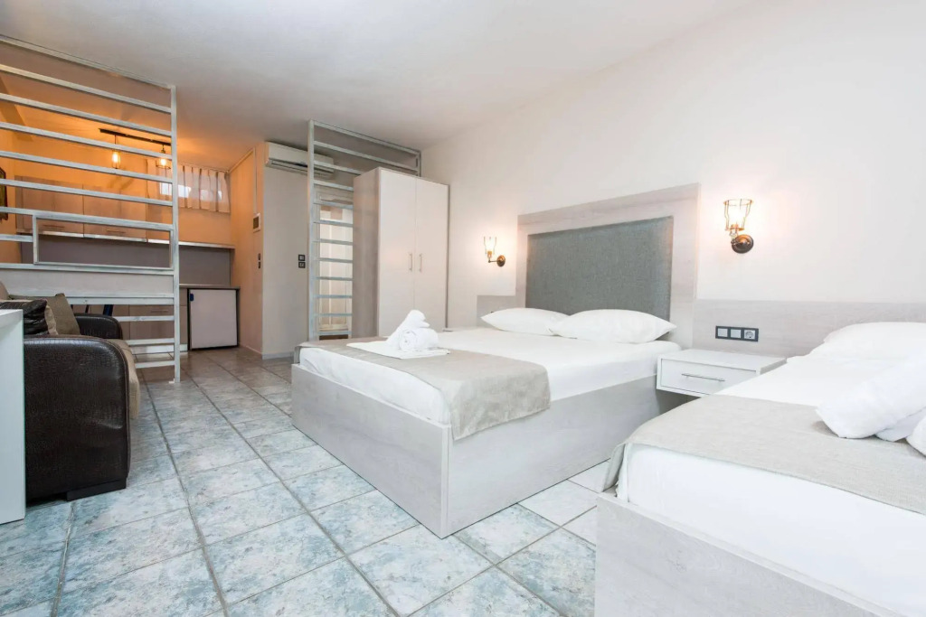 Annys Residences & Suites