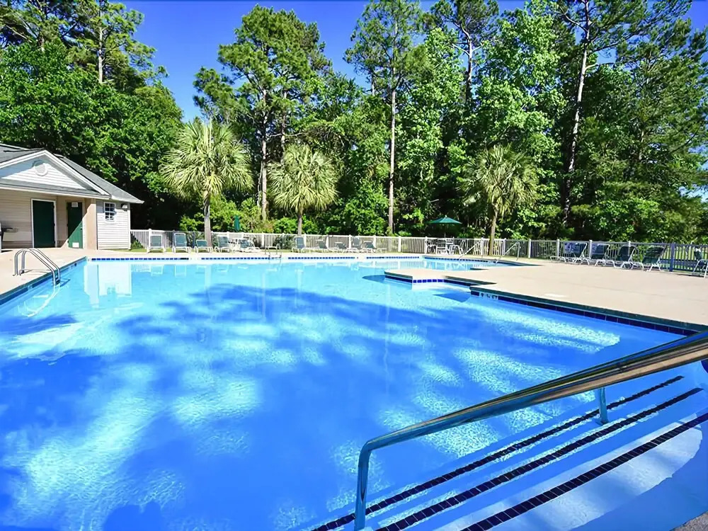 #29H True Blue - 3 Br condo by RedAwning