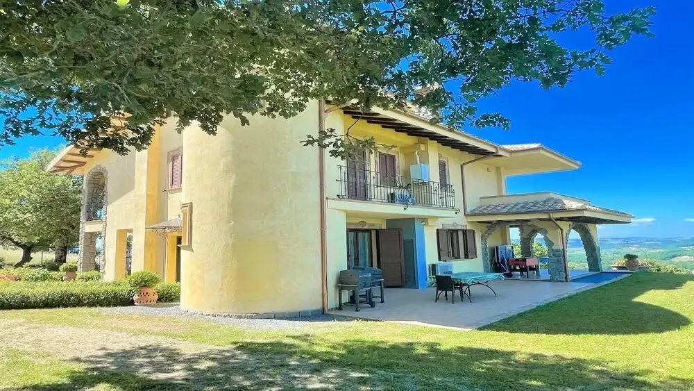 24 Guests - Heartbreaking Lake View and Pool