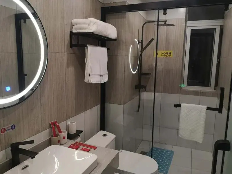 Thank Inn Hotel Henan Luohe Yancheng District Zhonglou Square