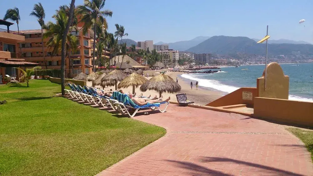 Beach front unit at Condominios Los Tules
