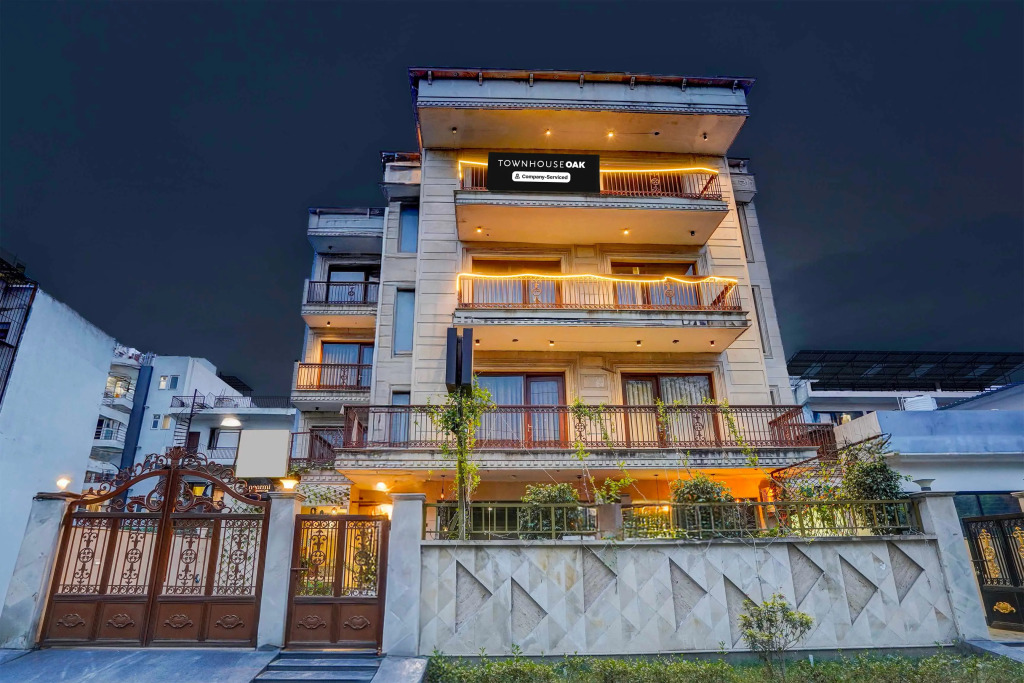 Townhouse Oak Sector 47 Near Medanta