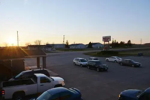 Strathroy Motor Inn