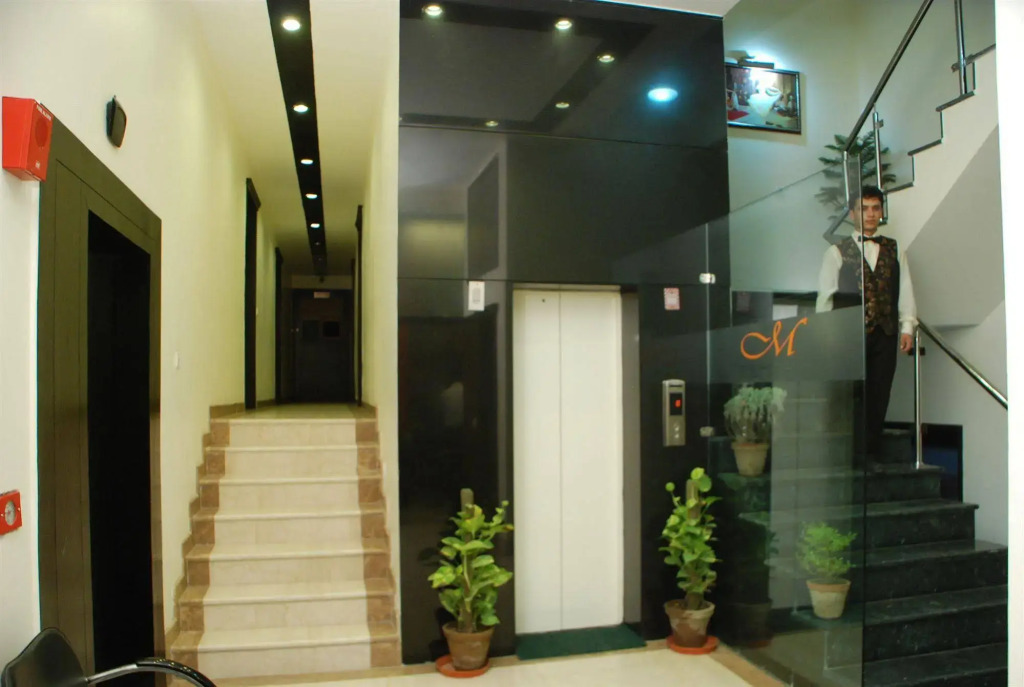 Hotel Meridian Plaza