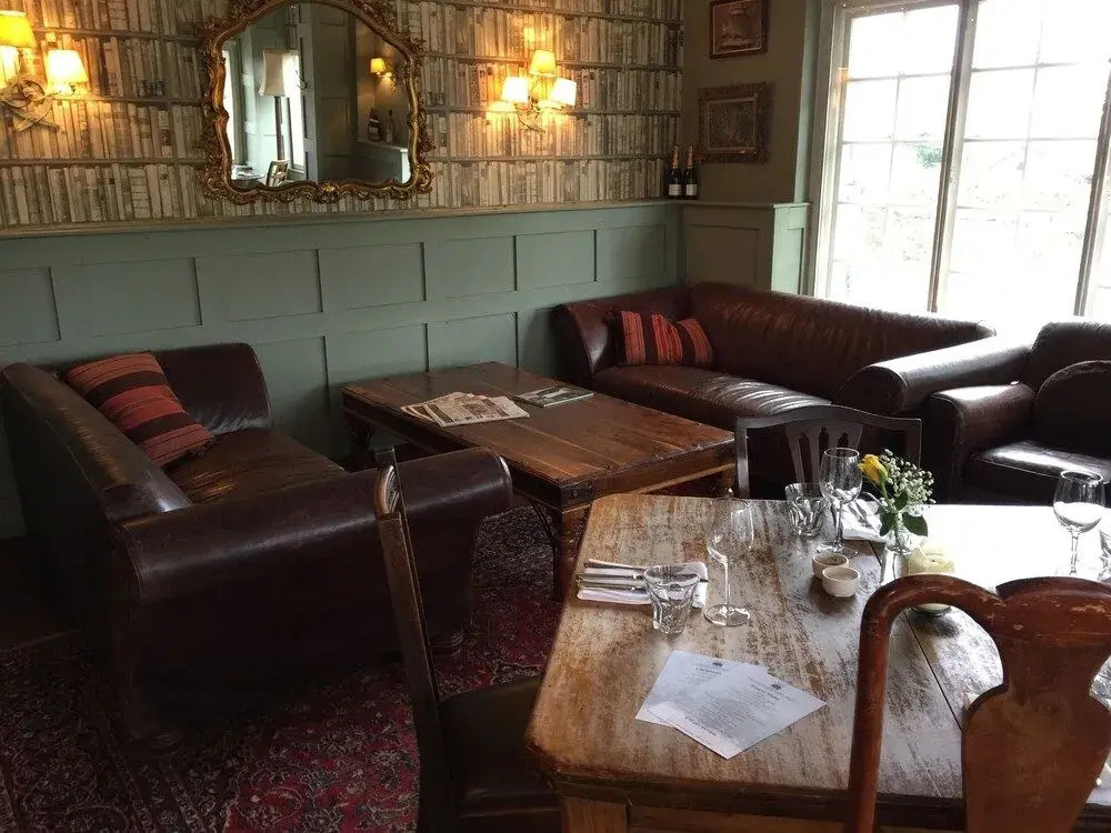 The Leicester Arms