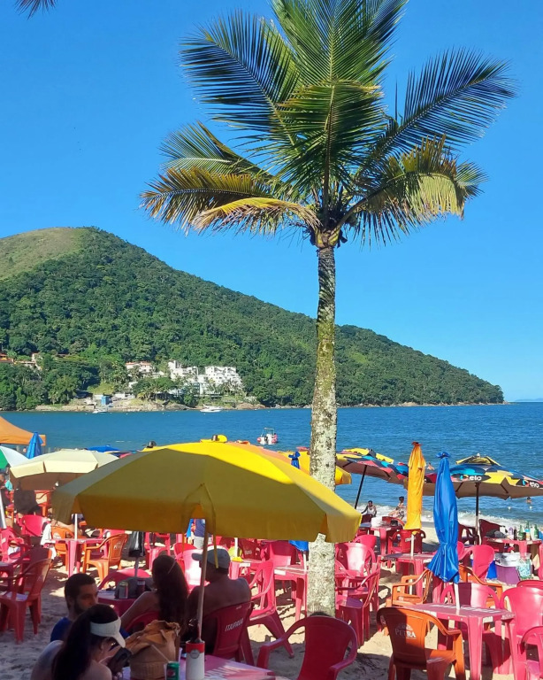 Apto BoraMar Martim de Sá Piscina Wi-Fi Churrasqueira 400 mts da praia