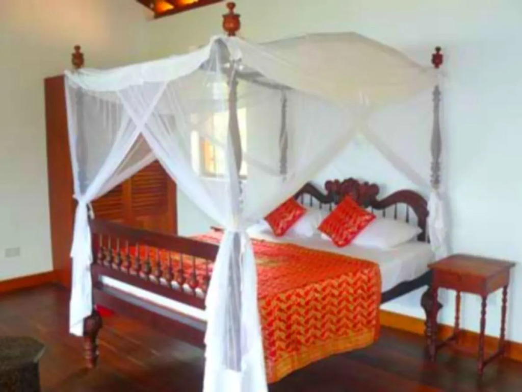Lakeview Villa